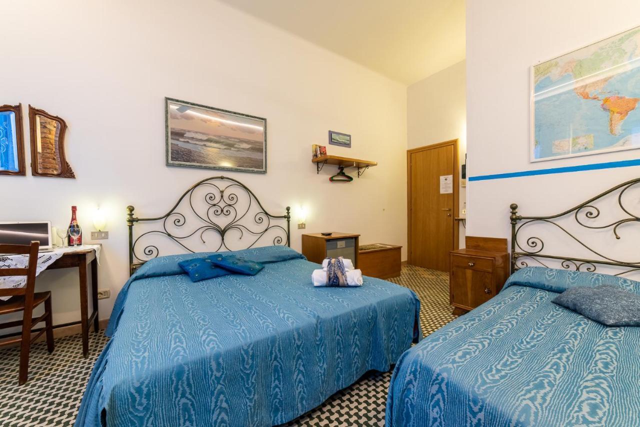 Via Mazzini - Francamaria Rooms Vernazza Eksteriør billede