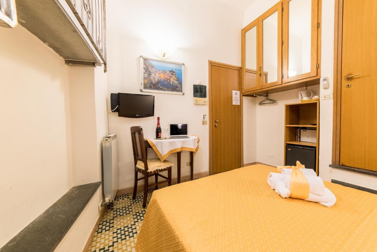 Via Mazzini - Francamaria Rooms Vernazza Eksteriør billede